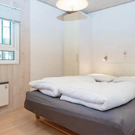 10 Person In Holiday home